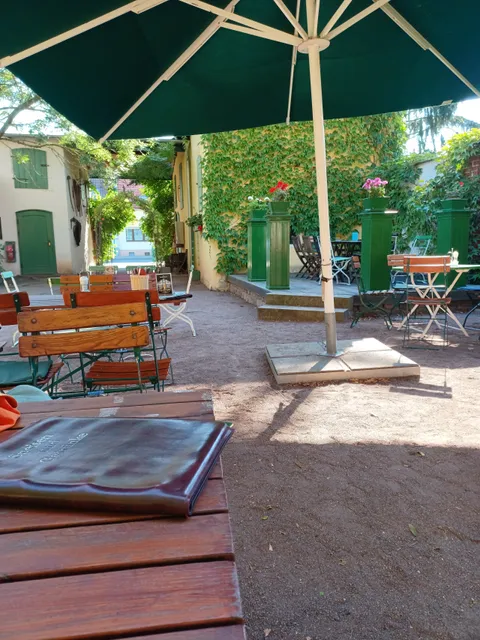 Zum hauenden Schwein