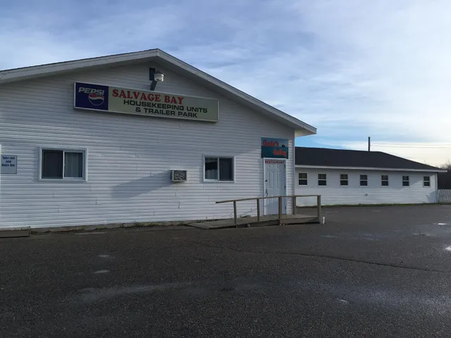 Salvage Bay Motel/House Keeping Units