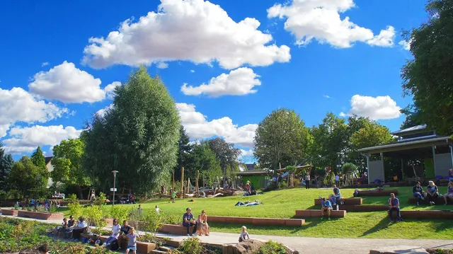 alla hopp! -Bewegungs- and meeting facility