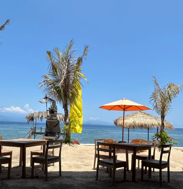 d’ Nusa Beach Club and Resto, Nusa Penida