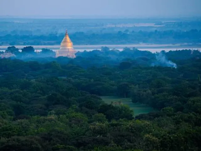 National Trust - Hindhead Commons and the Devil's Punch Bowl Cafe