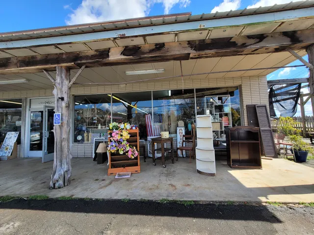 Georgie Jane’s Antiques and Gifts