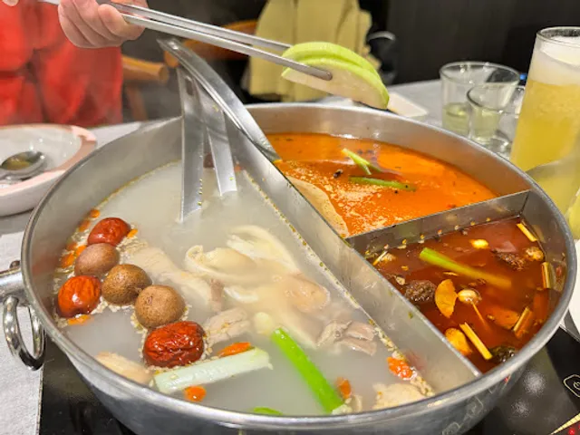 22:02火鍋新莊店