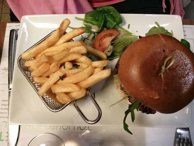 Restaurant Kyriad Blois Nord