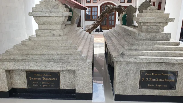 Grave of Prince Diponegoro , Son of Sultan Jogja HB III