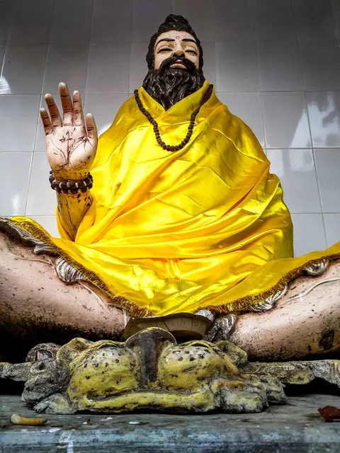 Tapkeshwar Mahadev Mandir, Dehradun