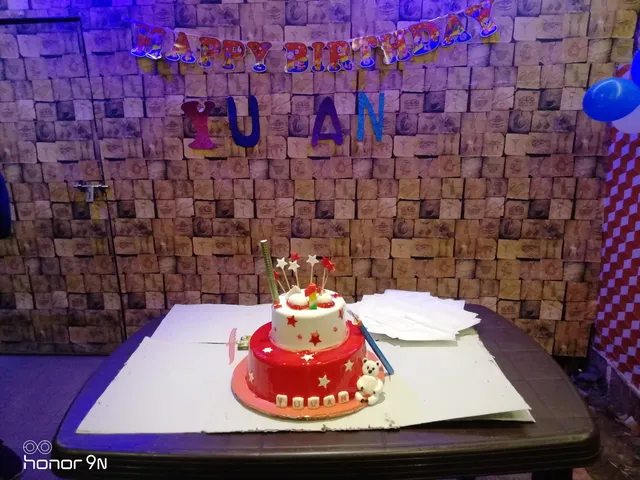 Lucknow Express Food