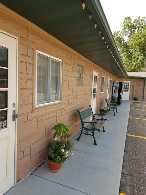 Sleep For Less Motel