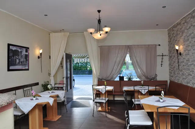 Pizzeria& Bistro Rosalia mit Lieferdienst