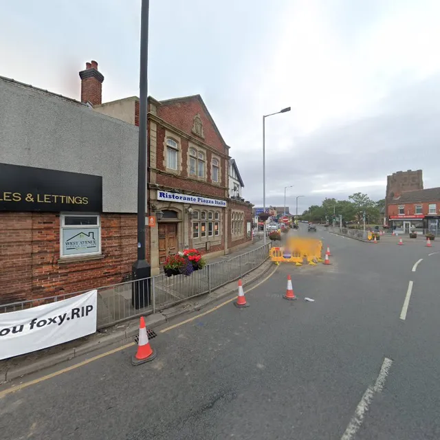 Enzo's Piazza Italia Restaurant and Takeaway