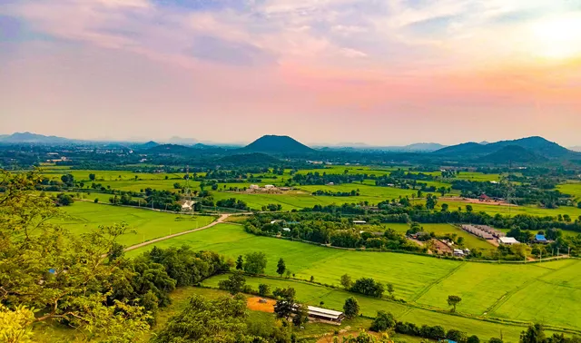 Wat Tham Kaew (Wat Khao Suan Luang)