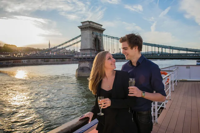Dinner & Cruise Budapest