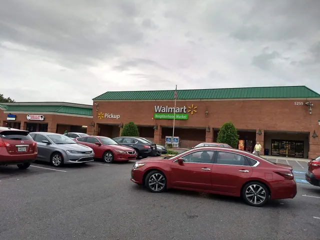 Highland Plaza Shopping Center