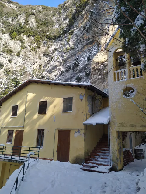 Santuario Grotta Rupestre Sant'Angelo