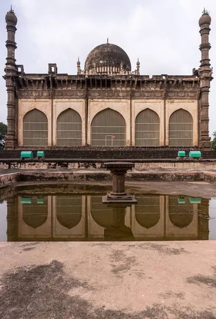 Masjid E Khadria