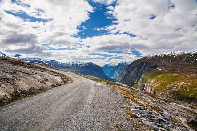 Aursjøvegen Road