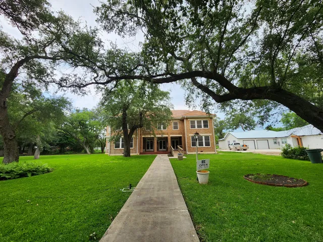 Briscoe-Garner Museum