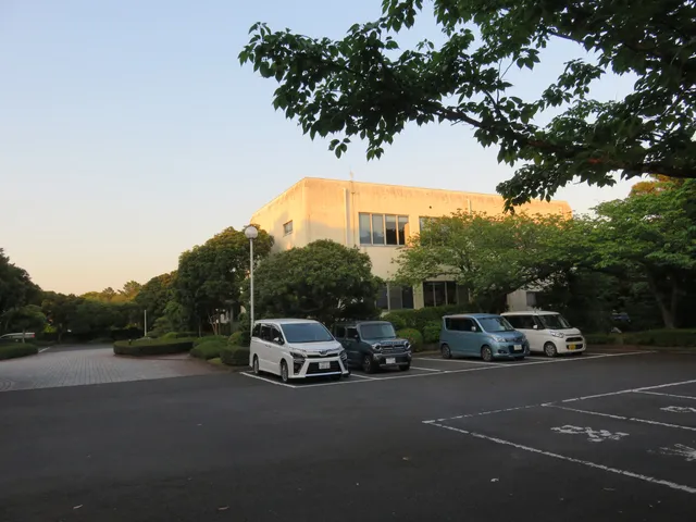 Mihama Park Green Space Office