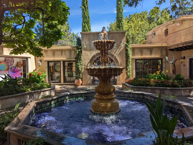 Andrea Smith Gallery