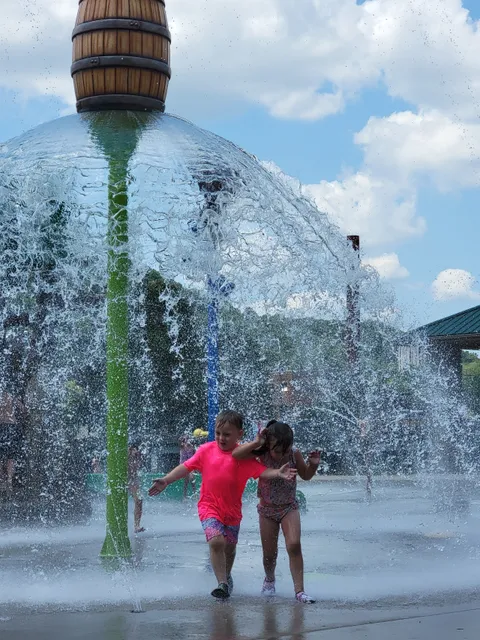 Sheltowee Falls Splash Pad