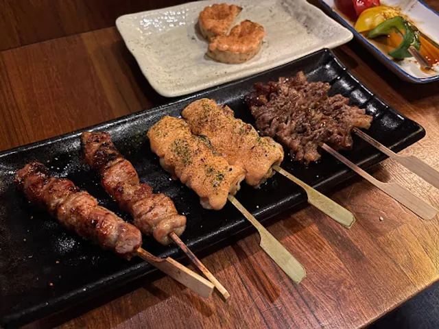 裊裊間串燒酒場-居酒屋風格料理餐廳