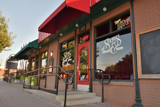 Shaw's Patio Bar & Grill