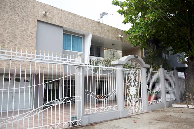 THE SUNSET HOUSE / POOL / HOTELS / JACUZZI / HABITACIONES FAMILIARES / CARTAGENA / CRESPO / PLAYA /