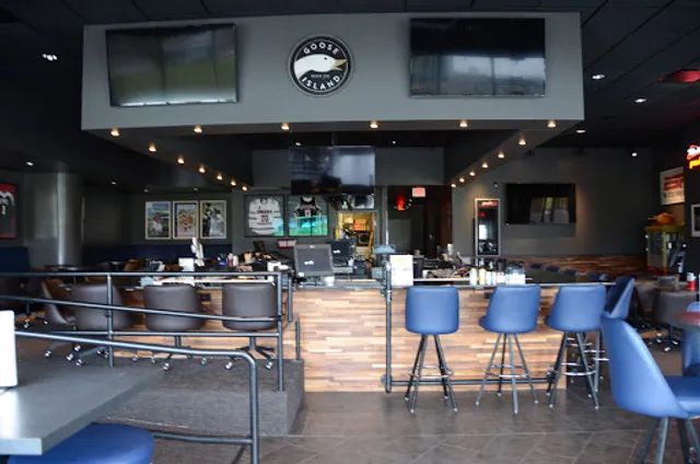 Pauli's Sports Lounge