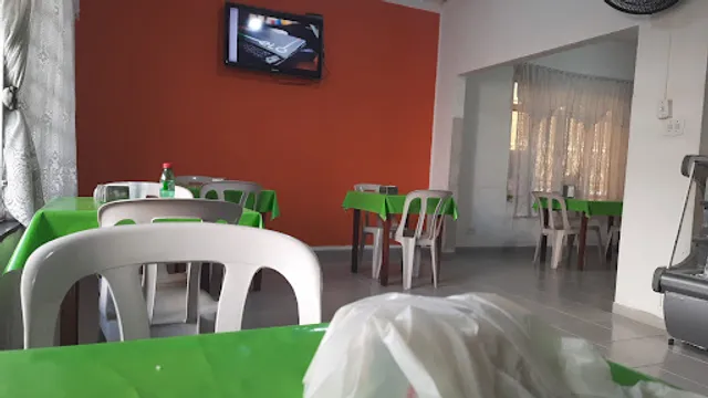 No Quintal - Restaurante