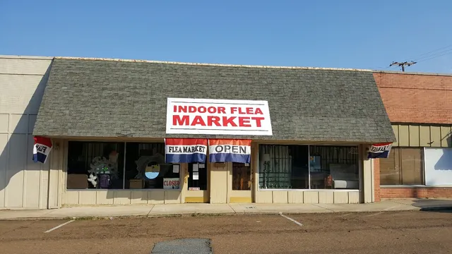 Hidden Treasures & Collectables Flea Market & Gift Shop