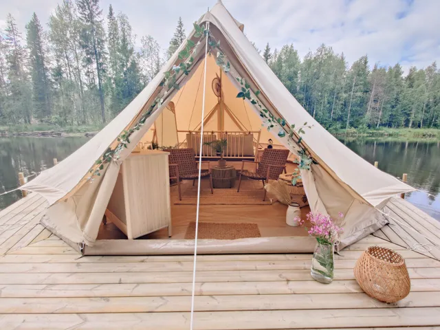 Långforsen Glamping & Lapland Experience