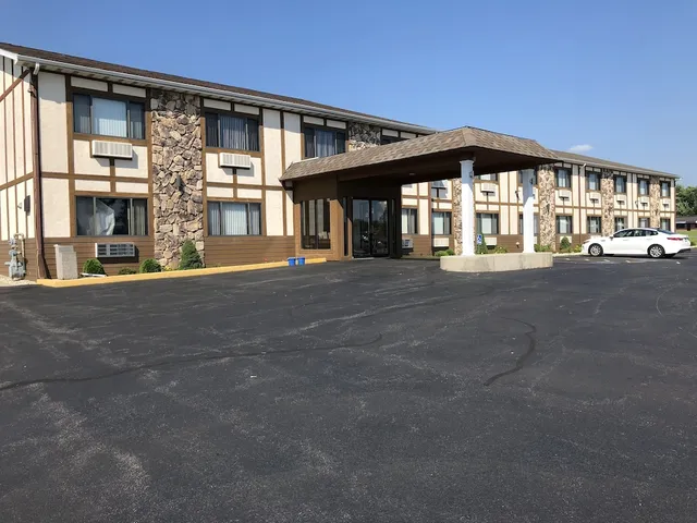 Sky Lodge Inn And Suites