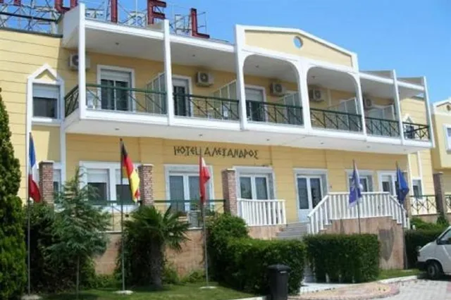 Alexandros Hotel