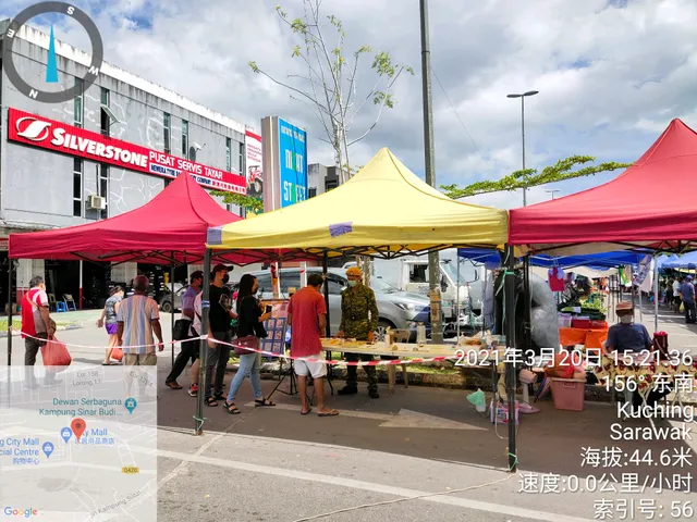 Cat's Walk Street Weekend Market