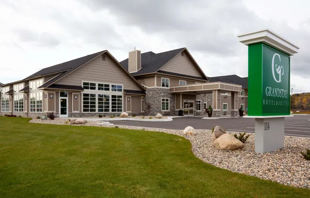 GrandStay Hotel & Suites Glenwood