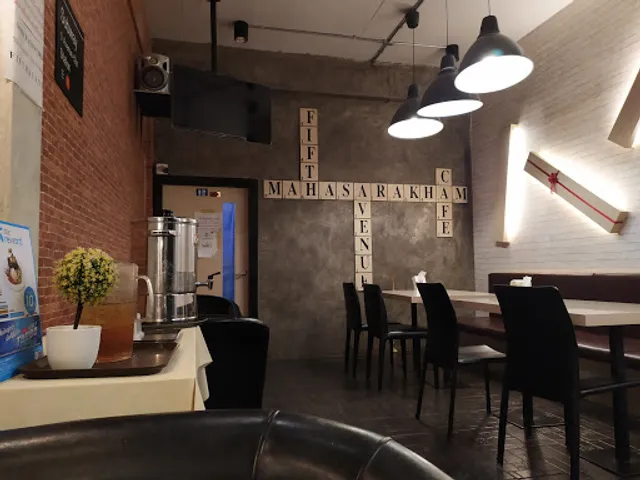 5th Avenue cafe maha sarakham