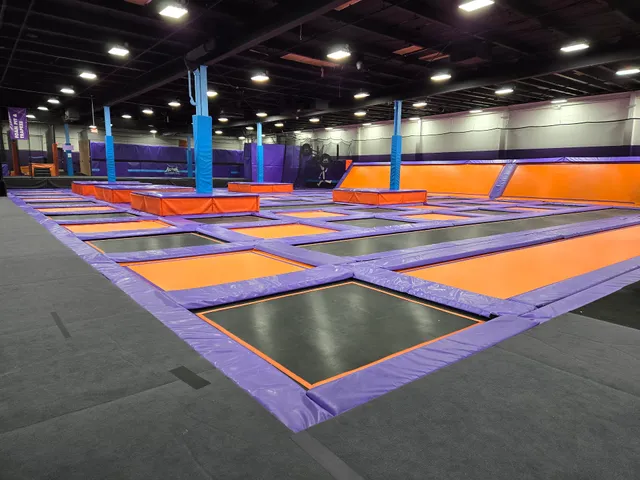 Altitude Trampoline Park - Skokie