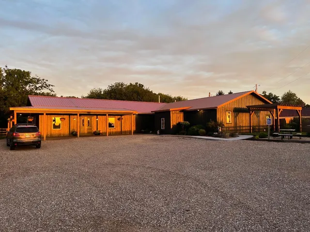 Burnt Sienna Gallery & Pottery Studios