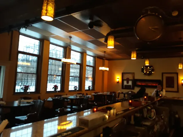 School and Vine Kitchen & Bar