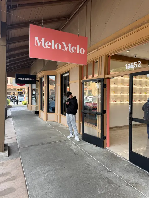 MeloMelo Coconut Dessert