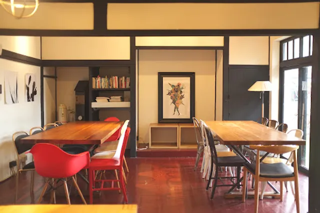 小食糖咖啡 SUGARbISTRO（棕櫚花蜜糖甜點咖啡專門店）勝利星村店