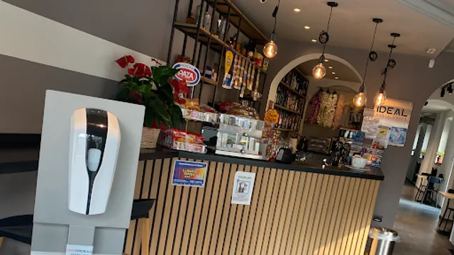 Ideal Gusto Caffe Last Bar