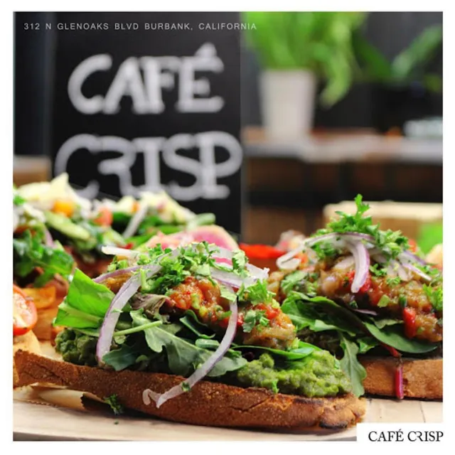 Cafe Crisp