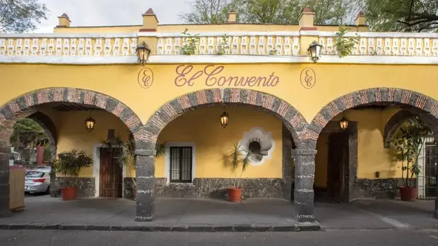 Los Camilos, Mexico City