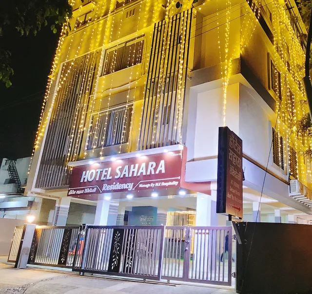 Hotel Sahara Residency