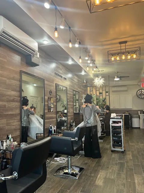 Si Seung Hee Hair Salon