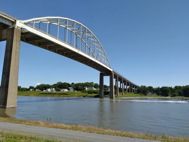 St. Georges Trailhead - Mike Castle Trailhead