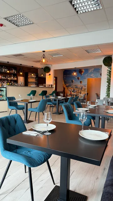 LATURKA RESTAURANT BUDAPEST