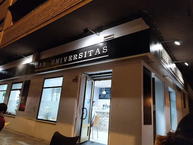 Bar Universitas