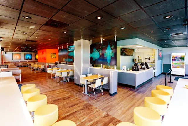 KAJA Sushi & Stirfry